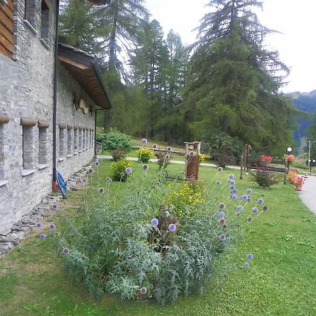 Otel Les Granges La Thuile