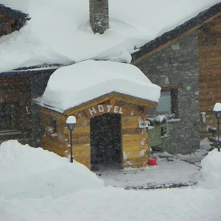 Otel Les Granges La Thuile